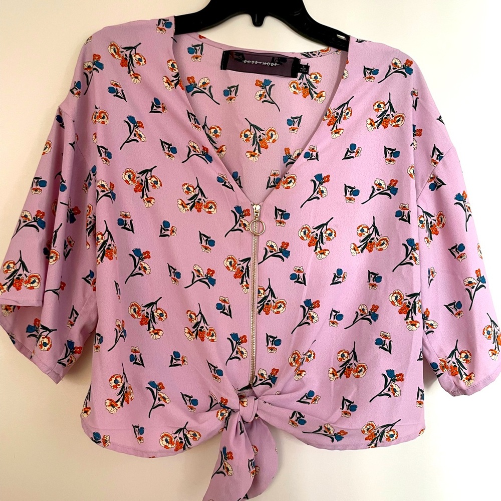 Floral blouse, size small